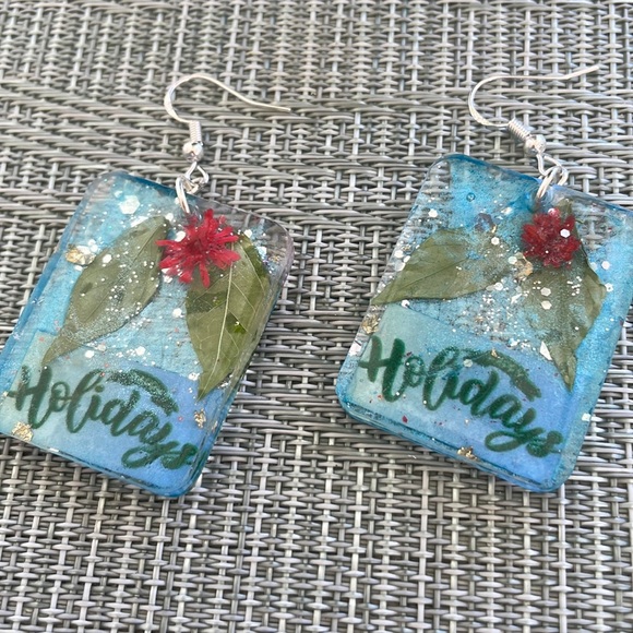 XMAS Handmade Pressed Flower Medium Holiday Vibes Earrings Blue Triangle - Picture 10 of 10